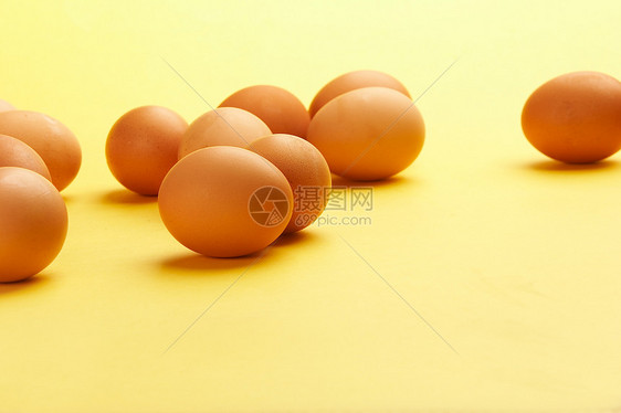 褐蛋蛋白母鸡陶器饮食营养化食品黄色早餐烹饪静物图片