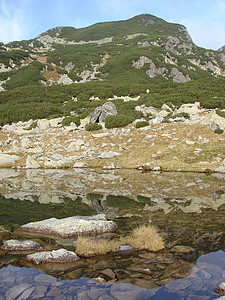 死山湖图片