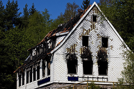 火灾后的房屋图片