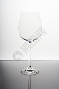 清空葡萄酒杯白色红色酒杯酒精反射高脚杯玻璃图片