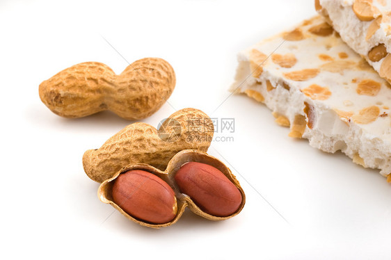 诺加特和花生食物地面棕色产品白色糖果坚果种子小吃水平图片