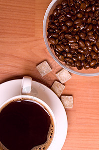咖啡 豆类和糖图片