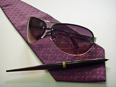 商务服装太阳镜织物紫色色调人士镜片纹理眼睛工作纺织品图片