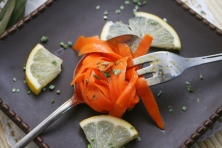 新鲜沙拉午餐蔬菜维生素食物萝卜图片