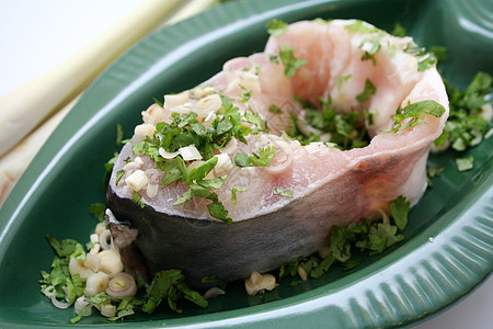 鲜鱼菲力烹饪食物鱼片香菜香料巴沙图片