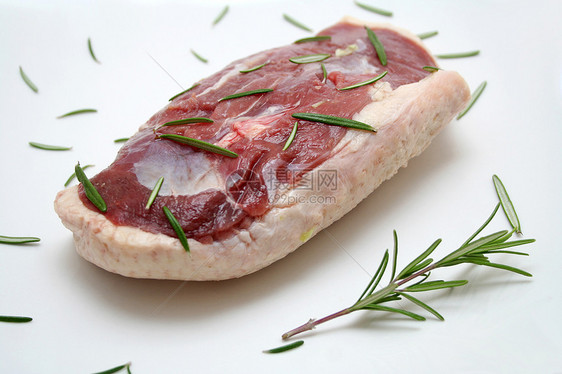 新鲜肉食物迷迭香鸭肉图片