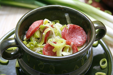 新鲜炖菜维生素小吃蔬菜食物香肠午餐图片