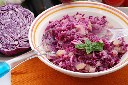 新鲜沙拉土豆蔬菜食物红色维生素午餐图片