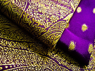 紫色萨里艺术三角形织物线条丝绸精神工匠花朵纺织品墙纸图片