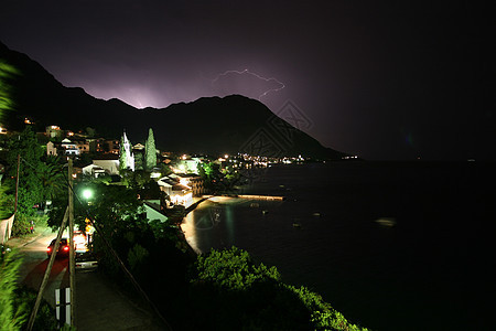 风暴暴雨闪电山脉海岸图片