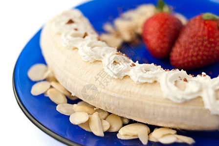 香蕉草莓甜点香蕉水果食物奶油盘子巧克力坚果图片
