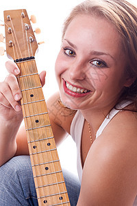 美丽的女孩装扮吉他图片