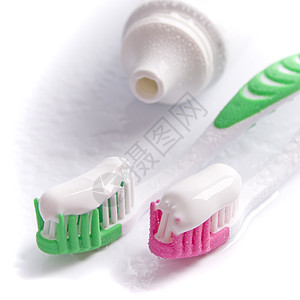 牙膏和牙刷白色粉色茶点管子牙医福利化妆品治疗牙齿产品图片
