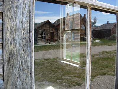 窗口反射框架建筑反光街道镜像窗格窗台镜子工作鬼城背景图片