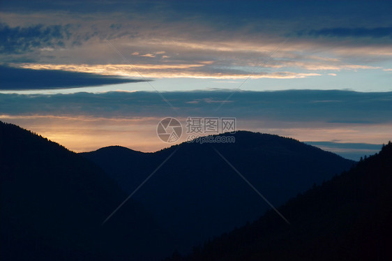 尼普吉斯山谷野生动物夜空山脉美女bc图片