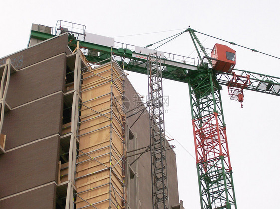 Crane 建筑和建造生长起重机脚手架项目建筑物工程工作天空财产蓝色图片