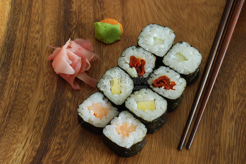 寿司日本人食品盘子芝麻食物饮食美食蔬菜寿司盒传统筷子盒子图片