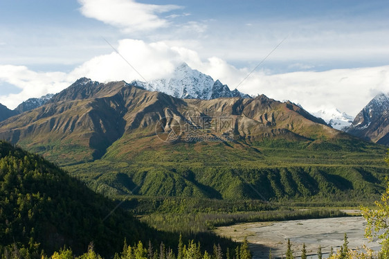 兰戈圣以利亚踪迹风景爬坡富豪国家场景天空假期森林小路图片