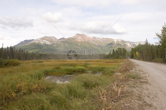 兰戈圣以利亚背包风景远足人行道爬坡小路国家假期远景顶峰图片