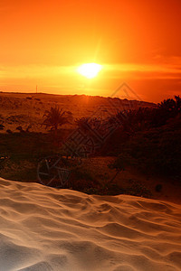 沙漠地区旅游新月形寂寞日落橙子干旱全景晴天旅行勘探图片