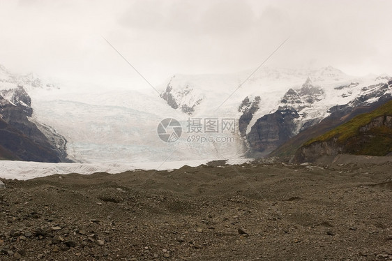 兰戈圣以利亚岩石顶峰假期富豪荒野国家公园森林天空背包图片