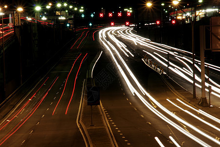 夜夜公路小时车辆商业运动交通尾巴汽车速度中心旅行图片