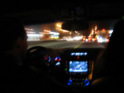 夜间驾驶轻型轨迹屏幕小径司机头灯运动车辆运输蓝色踪迹速度图片