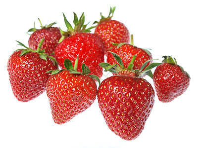 在白色背景中隔离的新鲜和美味鲜嫩草莓农民食物甜点水果种子茶点收获蔬菜浆果叶子图片