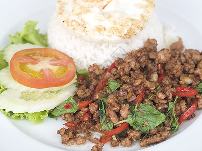 泰国菜 猪肉和烤肉盘子食物辣椒油炸白色午餐黄瓜图片
