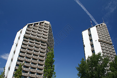 波兰罗茨瓦夫市中心摩天大楼场景玻璃建筑故事建筑学蓝色天空风景高度图片