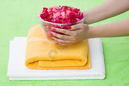温泉玫瑰碗疗法白色浴室绿色芳香清洁宽慰毛巾压力玻璃图片
