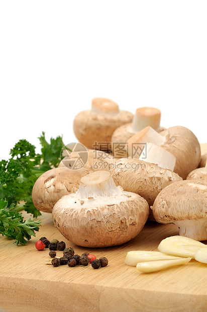 蘑菇制备砧板香菜胡椒烹饪食物蔬菜图片
