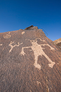 阿纳萨齐峡谷的Petroglyphs涂鸦原住民文化雕刻历史文明图片