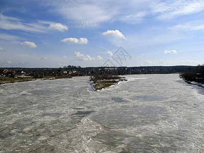 冷冻的道格瓦河图片