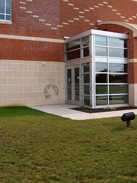 现代建筑物的玻璃门入口教育民众学院办公室中心大学建筑学大厅社区图片