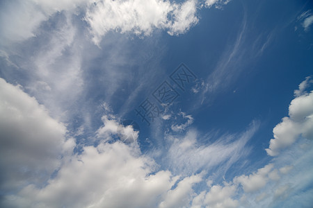 阴云的天空日光飞行环境蓝色景观阳光衰退白色图片