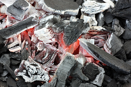 煤炭木炭烧伤烧烤活力红色辉光火花炙烤图片