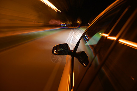 夜间驾车 汽车行驶隧道景观运动城市市中心夜生活街道赛车交通速度图片