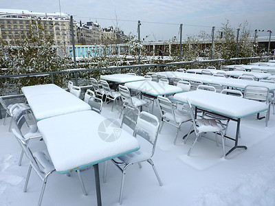 雪下露台图片