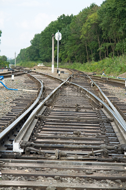 铁路旅行穿越路口运输金属图片