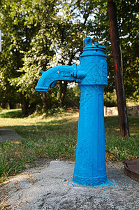 水泵古董铸铁金属街道历史茶点喷泉喷嘴蓝色消防栓图片