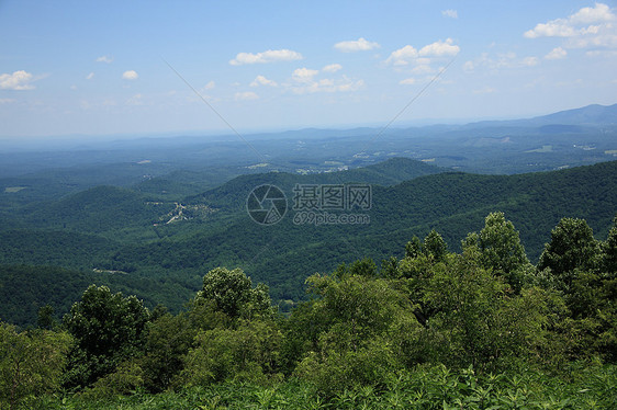 Blue Ridge山  弗吉尼亚州树木山峰山脉乡村大路天空森林旅游公园旅行图片