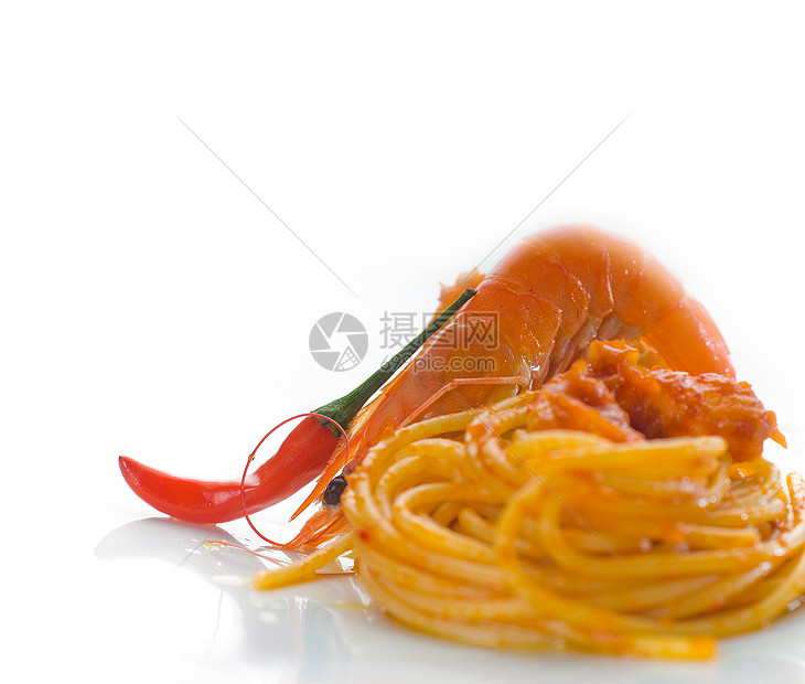 意大利面和辣虾饮食晚餐美食海鲜烹饪辣椒营养食物食谱服务图片