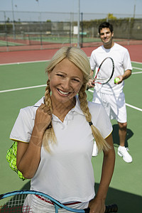 网球玩家竞技男人运动活动情侣运动员男子男性中年人女性图片