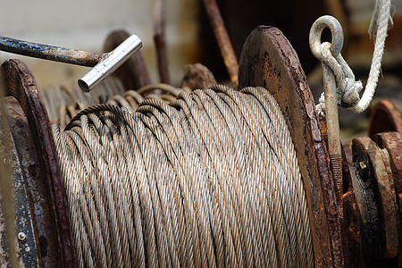 虾船绞盘钓鱼电缆甲板图片