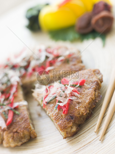 香煎饼和红金姜和Bonito图片