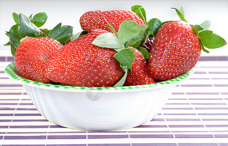 新鲜草莓食物红色早餐种子肉质宏观团体甜点水果脆弱性图片