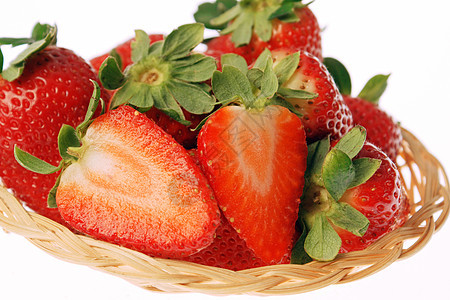 新鲜草莓绿色树叶白色水果食物浆果叶子红色饮食营养图片