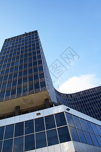 现代玻璃和钢铁建筑外观玻璃建筑学摩天大楼商业窗户城市办公楼办公室图片