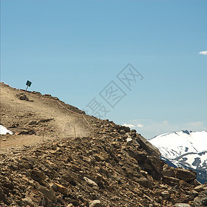 夏季惠斯勒山高峰会议美丽山脉天空风景照片滑雪山旅游假期全球荒野图片